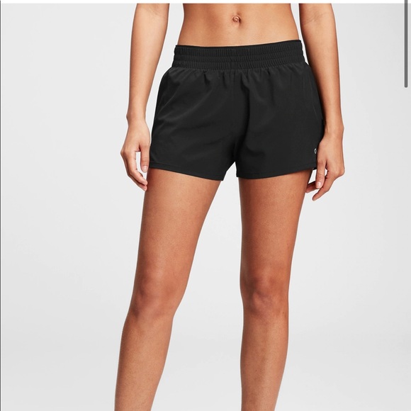 gap compression shorts